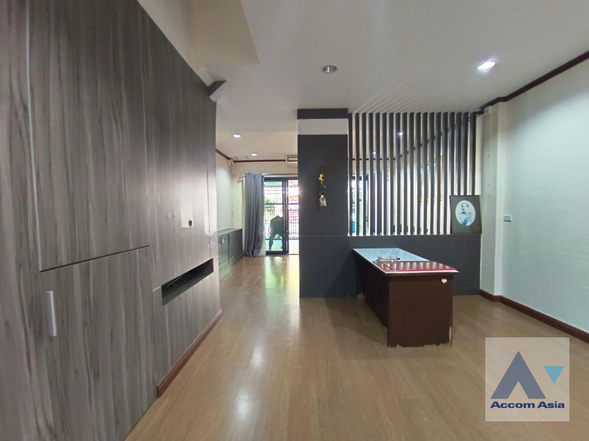 6  4 br Townhouse for rent and sale in Rama 3 ,Bangkok  AA36635