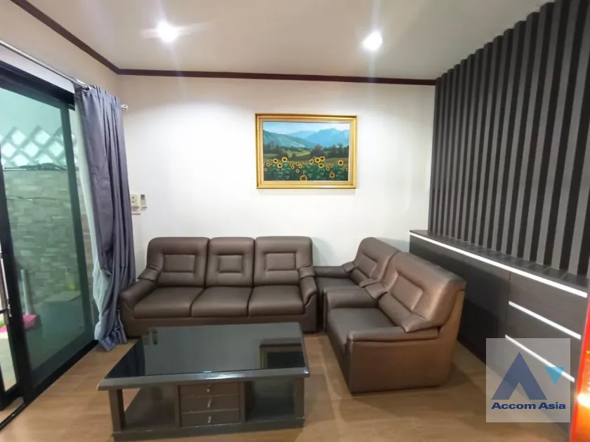 unit 4 Bedrooms  Townhouse For Rent & Sale in Rama 3, Bangkok  (AA36635)