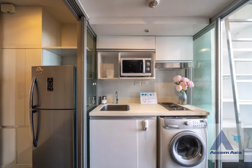 unitDuplex Condo, Pet friendly | Ideo Morph Condominium