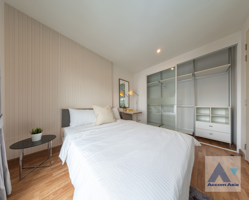 11  1 br Condominium For Sale in Ratchadaphisek ,Bangkok MRT Phetchaburi at The Parkland Grand Asoke AA36664