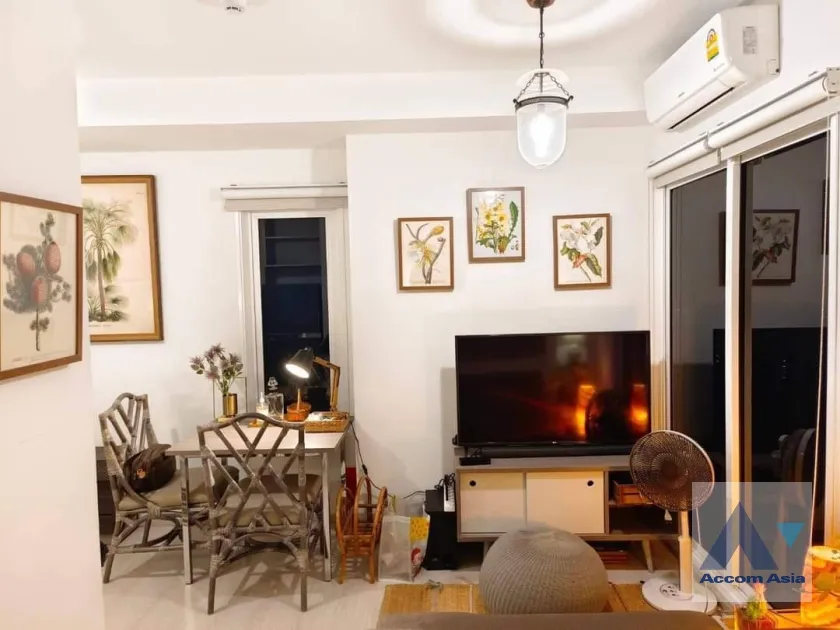Chapter One Eco Ratchada-Huaikwang Condominium  1 Bedroom for Sale MRT Huai Khwang in Ratchadaphisek Bangkok