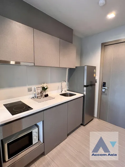 8  Condominium For Sale in Phaholyothin ,Bangkok MRT Rama 9 at LIFE Asoke-Rama 9 AA36687
