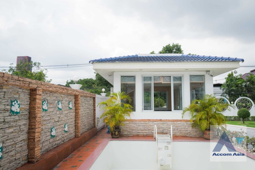 12  5 br House For Sale in Lat Phrao ,Bangkok BTS Asok AA36694