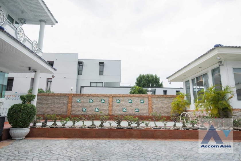 13  5 br House For Sale in Lat Phrao ,Bangkok BTS Asok AA36694