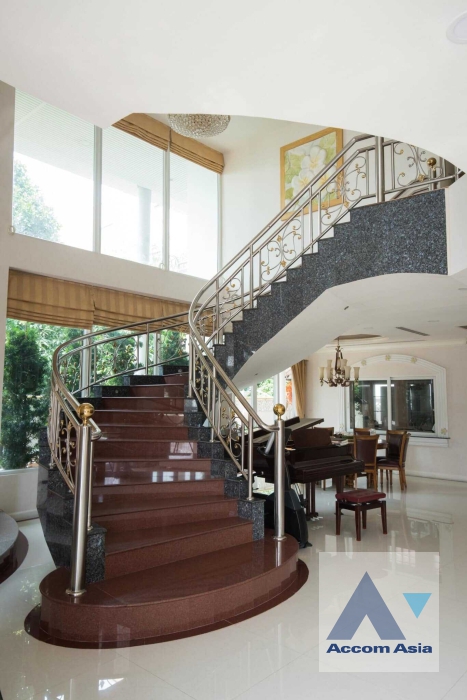 7  5 br House For Sale in Lat Phrao ,Bangkok BTS Asok AA36694