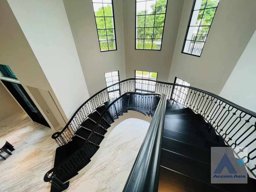 8  4 br House For Sale in Pattanakarn ,Bangkok  at Baan Sansiri Pattanakarn AA36695