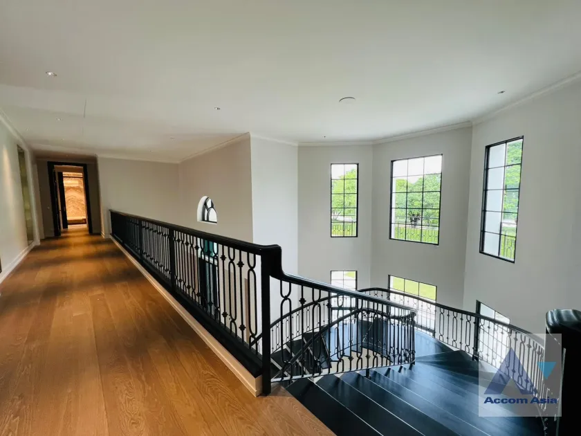 9  4 br House For Sale in Pattanakarn ,Bangkok  at Baan Sansiri Pattanakarn AA36695