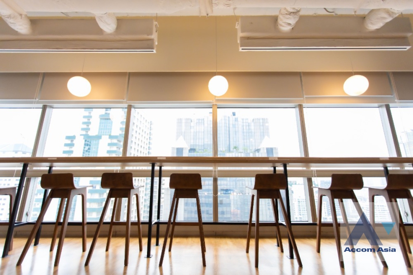 4  Office Space For Rent in Sukhumvit ,Bangkok MRT Sukhumvit - BTS Asok at Sermmit Tower AA36709