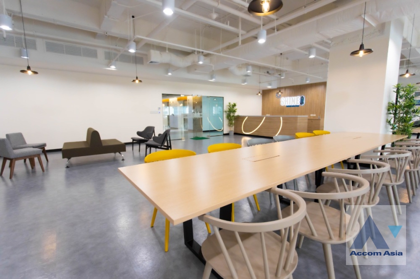 6  Office Space For Rent in Sukhumvit ,Bangkok MRT Sukhumvit - BTS Asok at Sermmit Tower AA36709