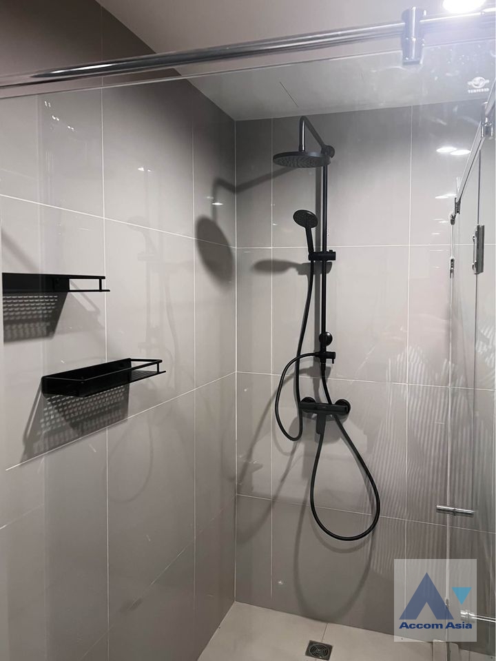 11  1 br Condominium For Sale in Ploenchit ,Bangkok BTS Ploenchit at Noble Above Wireless Ruamrudee AA36724