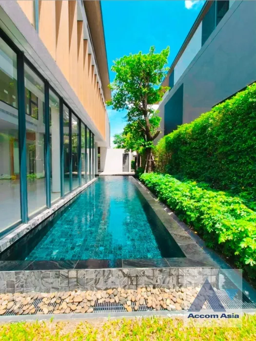 unitPrivate Swimming Pool |  5 Bedrooms  House For Sale in Ratchadaphisek, Bangkok  near MRT Phetchaburi (AA36726)
