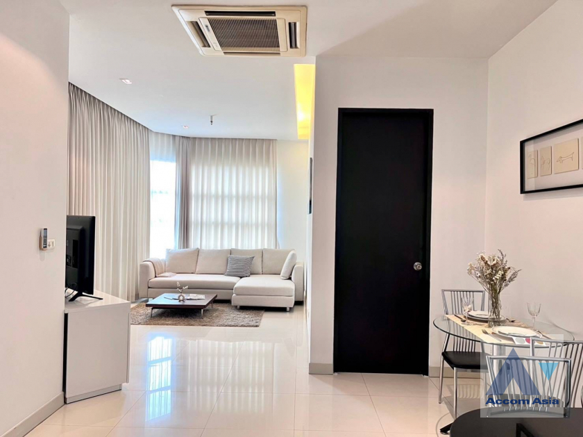  1  2 br Condominium For Rent in Sukhumvit ,Bangkok BTS Asok - MRT Sukhumvit at CitiSmart Sukhumvit 18 AA36742