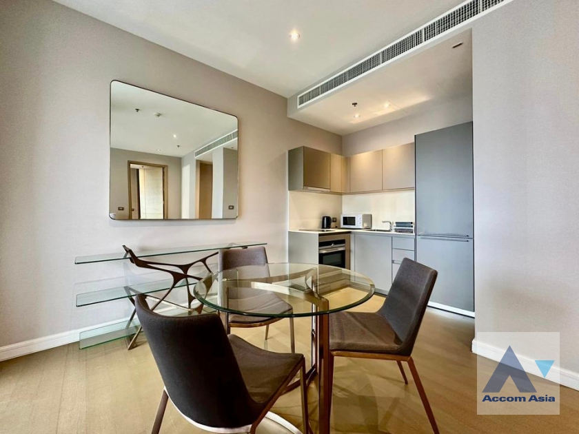  1  1 br Condominium For Sale in Ploenchit ,Bangkok BTS Ratchadamri at Magnolias Ratchadamri Boulevard AA36743