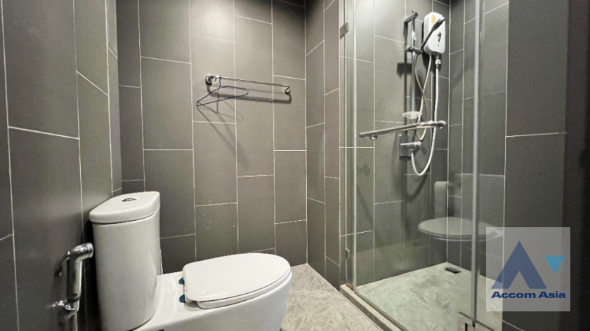 6  2 br Condominium For Sale in Sukhumvit ,Bangkok BTS Ekkamai at C Ekkamai AA36746