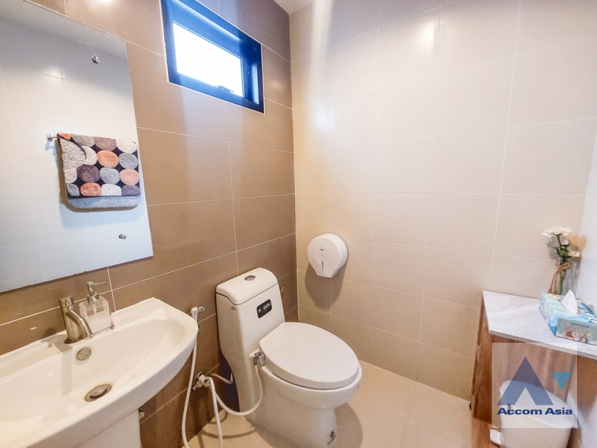 16  3 br Townhouse For Rent in Ratchadaphisek ,Bangkok MRT Sutthisan at The Connect UP 3 AA36747