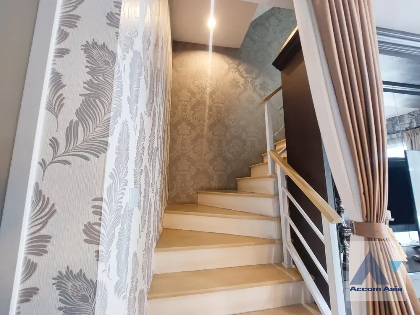 15  3 br Townhouse For Rent in Ratchadaphisek ,Bangkok MRT Sutthisan at The Connect UP 3 AA36747