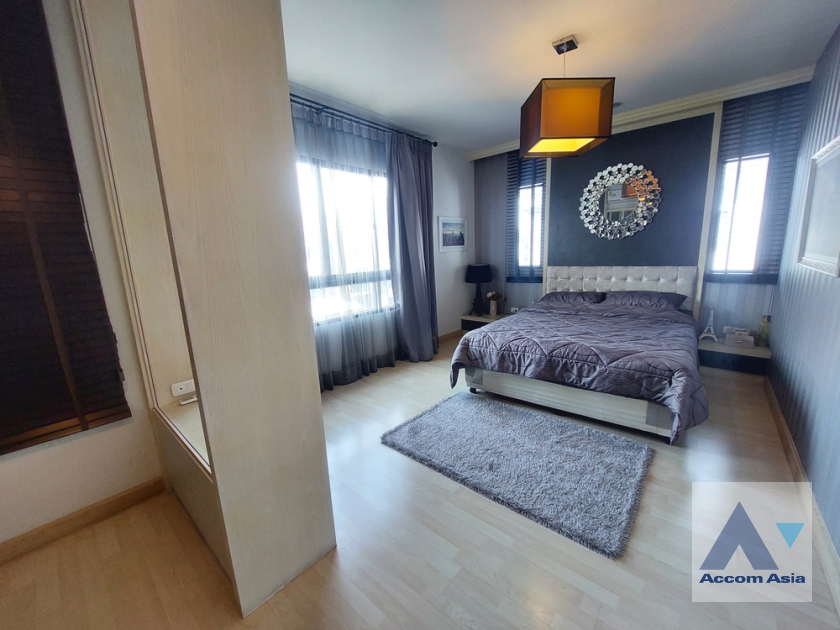 27  3 br Townhouse For Rent in Ratchadaphisek ,Bangkok MRT Sutthisan at The Connect UP 3 AA36747
