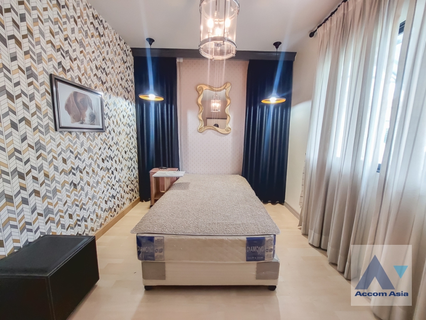 32  3 br Townhouse For Rent in Ratchadaphisek ,Bangkok MRT Sutthisan at The Connect UP 3 AA36747