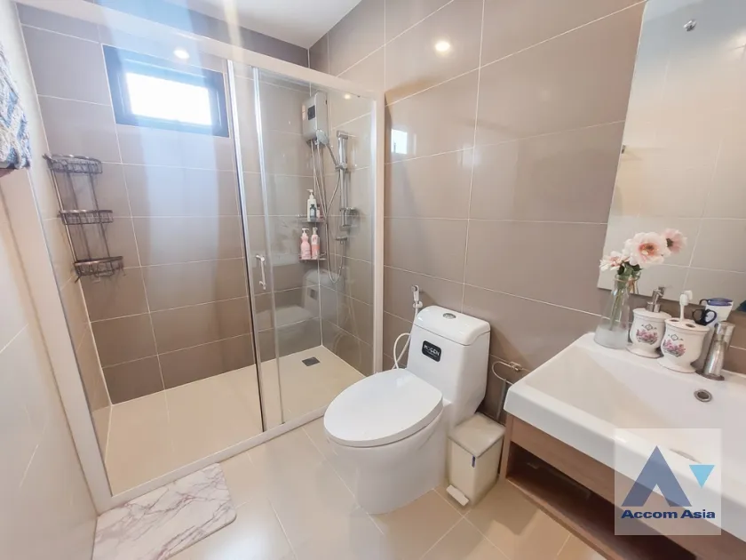 34  3 br Townhouse For Rent in Ratchadaphisek ,Bangkok MRT Sutthisan at The Connect UP 3 AA36747