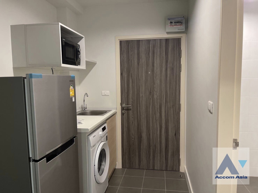 5  Condominium For Rent in Dusit ,Bangkok  at Metro Sky Wutthakat AA36812