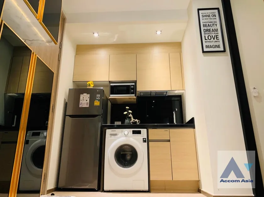 unit 1 Bedroom  Condominium For Rent & Sale in Sukhumvit, Bangkok  near BTS Phrom Phong (AA36821)