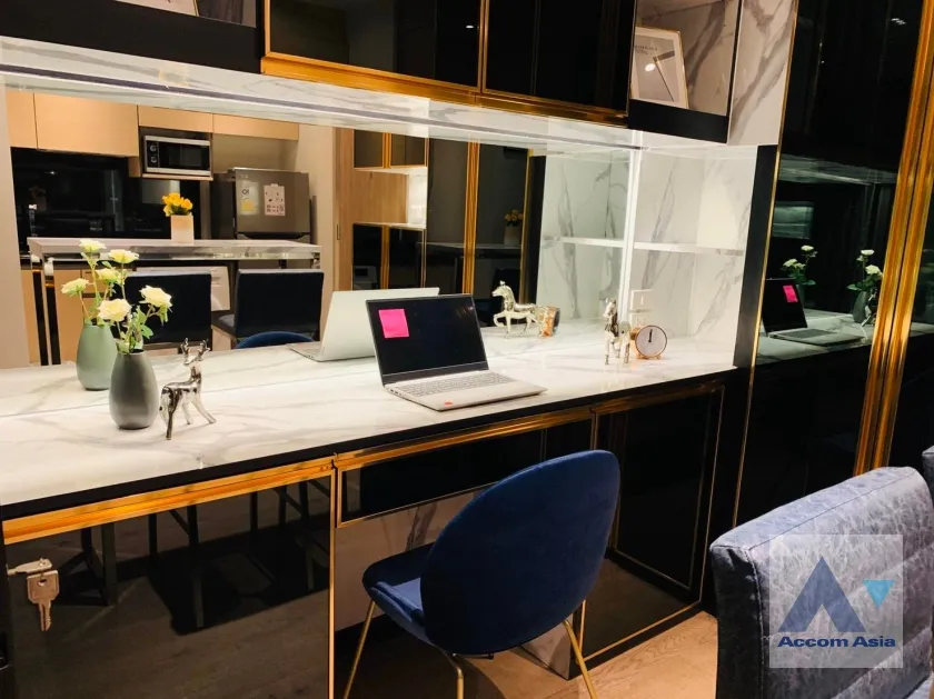 unit 1 Bedroom  Condominium For Rent & Sale in Sukhumvit, Bangkok  near BTS Phrom Phong (AA36821)