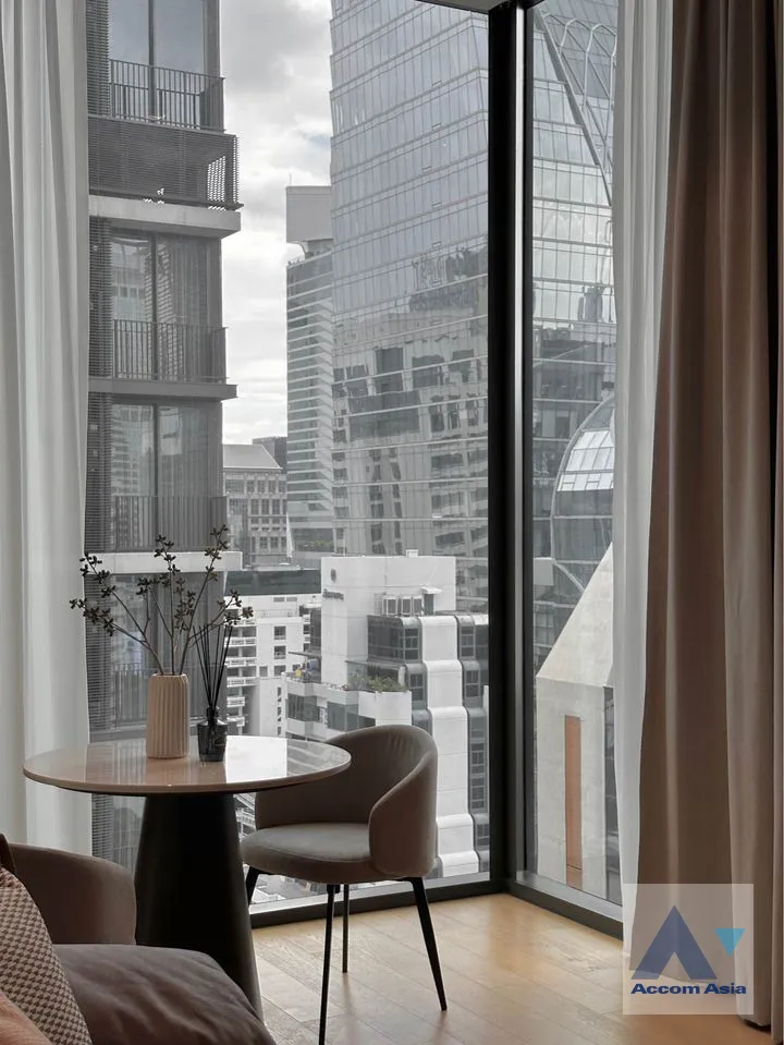 5  1 br Condominium For Rent in Ploenchit ,Bangkok BTS Chitlom at 28 Chidlom AA36828