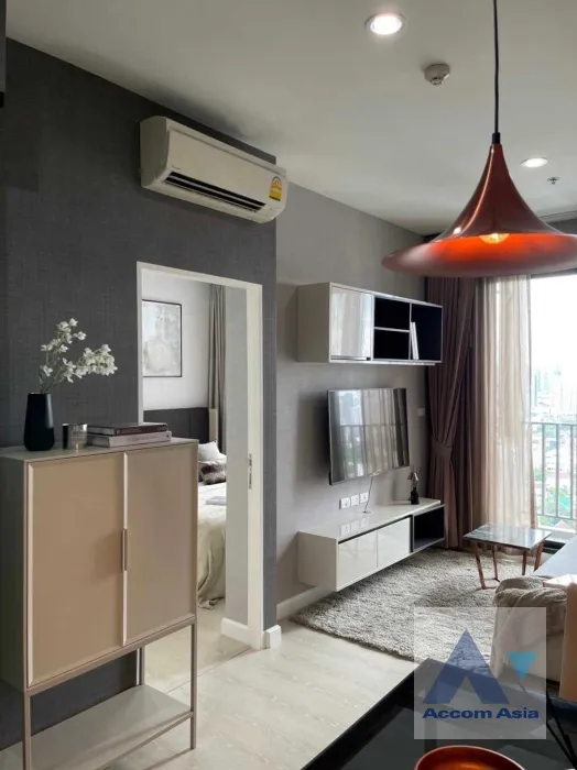 unit 1 Bedroom  Condominium For Sale in Ratchadaphisek, Bangkok  near BTS Thong Lo (AA36838)
