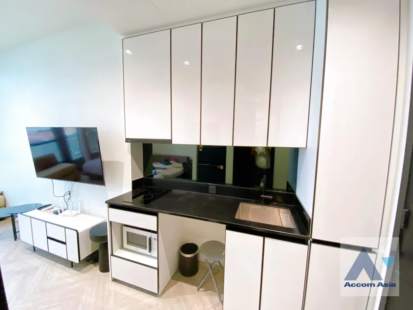 unit Condominium For Rent in Charoen Nakhon, Bangkok  near BTS Krung Thon Buri (AA36839)