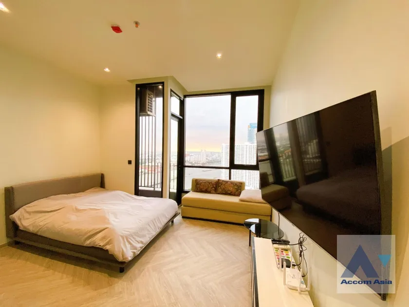  Chapter Charoennakhon  Riverside Condominium  for Rent BTS Krung Thon Buri in Charoennakhon Bangkok