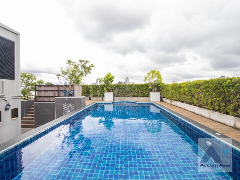 6  1 br Condominium For Sale in Sukhumvit ,Bangkok BTS Ekkamai at The Ace Ekkamai AA36841