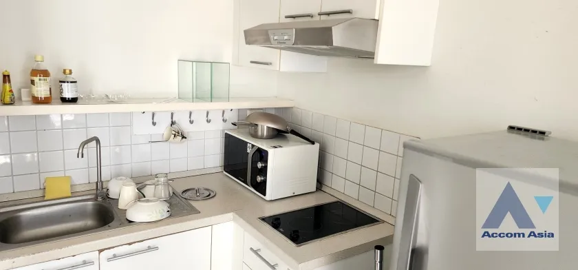 unit 1 Bedroom  Condominium For Sale in Sukhumvit, Bangkok  near BTS Phrom Phong (AA36846)