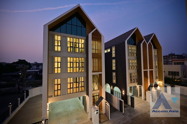  2  House For Rent in Lat Phrao ,Bangkok  at NA NICHA Huamak 10 AA36850