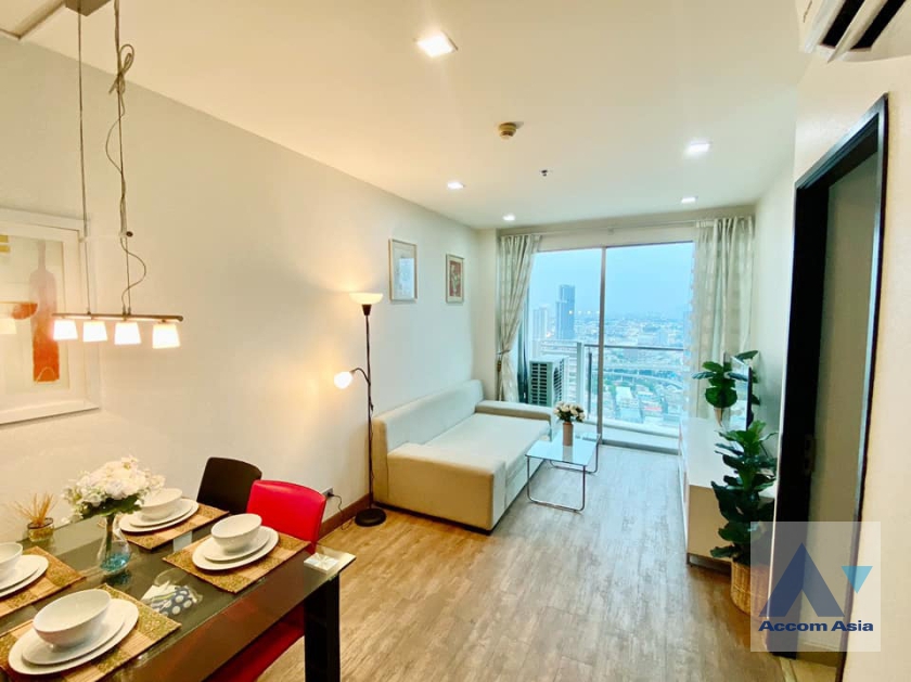  2  2 br Condominium For Rent in Sukhumvit ,Bangkok BTS Phra khanong at Sky Walk Condominium AA36854