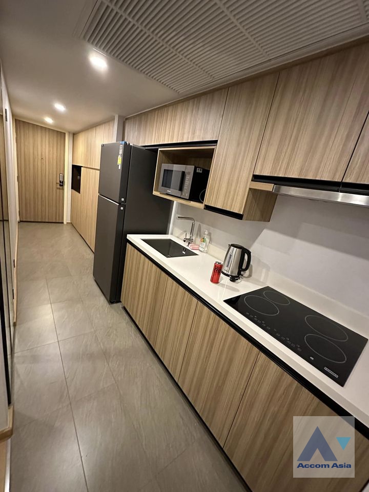  1  2 br Condominium For Rent in Ploenchit ,Bangkok BTS Chitlom at Na Vara Residence AA36855