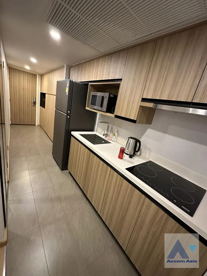  1  2 br Condominium For Rent in Ploenchit ,Bangkok BTS Chitlom at Na Vara Residence AA36855
