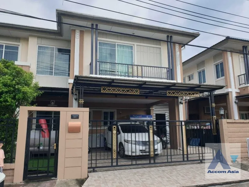 unit 3 Bedrooms  House For Sale in Pattanakarn, Bangkok  near ARL Hua Mak (AA36856)