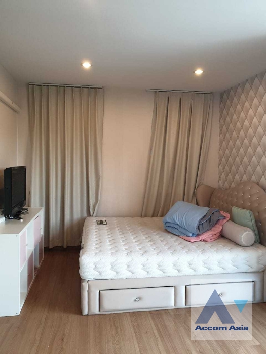 8  3 br House For Sale in Pattanakarn ,Bangkok ARL Hua Mak at Passorn Prestige AA36856