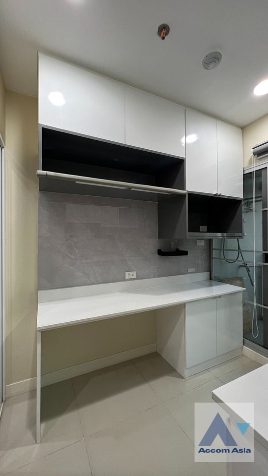 7  1 br Condominium For Sale in Sathorn ,Bangkok BTS Chong Nonsi at Centric Sathorn St Louis AA36858