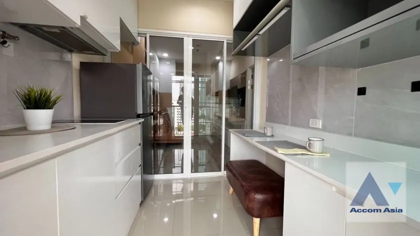 5  1 br Condominium For Sale in Sathorn ,Bangkok BTS Chong Nonsi at Centric Sathorn St Louis AA36858