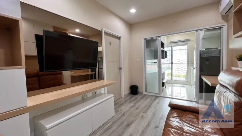 unit 1 Bedroom  Condominium For Sale in Sathorn, Bangkok  near BTS Chong Nonsi (AA36858)