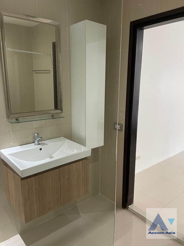 10  2 br Condominium For Rent in Sathorn ,Bangkok BTS Sala Daeng - MRT Lumphini at Sathorn Gardens AA36865