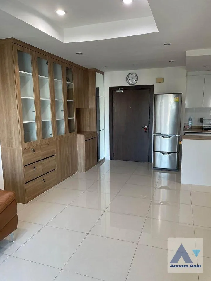 unit 2 Bedrooms  Condominium For Rent in Sathorn, Bangkok  near BTS Sala Daeng - MRT Lumphini (AA36865)
