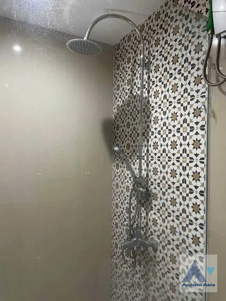 11  2 br Condominium For Rent in Sathorn ,Bangkok BTS Sala Daeng - MRT Lumphini at Sathorn Gardens AA36865