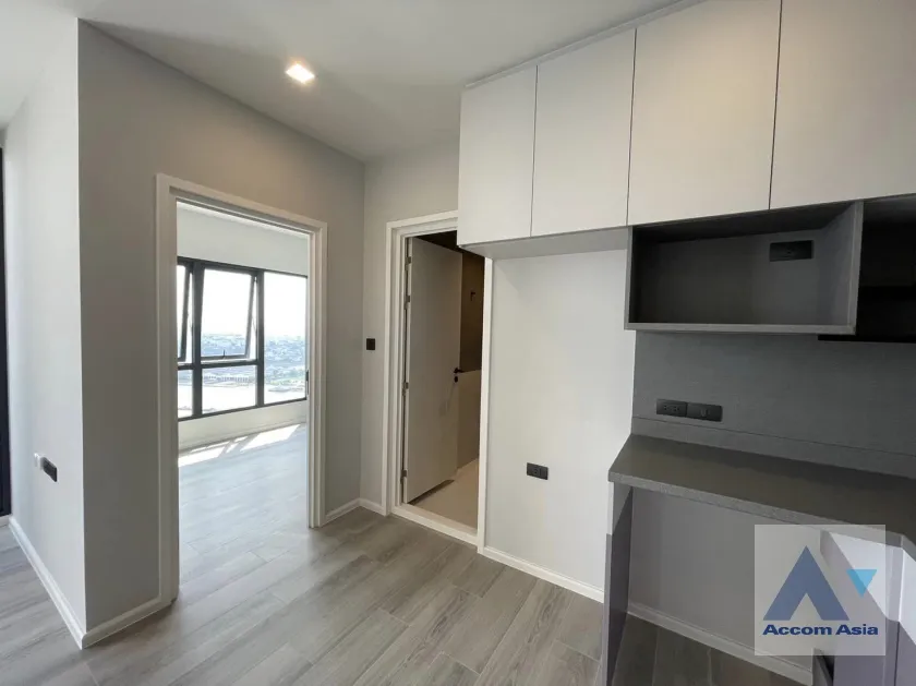 unit 2 Bedrooms  Condominium For Sale in Rama 3, Bangkok  near BRT Charoenrat (AA36886)