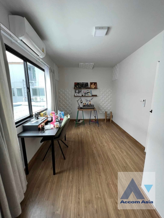 7  3 br Townhouse for rent and sale in Pattanakarn ,Bangkok  at Baan Klang Muang Srinakarin-Onnut AA36894