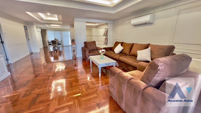  1  2 br Apartment For Rent in Sukhumvit ,Bangkok BTS Phrom Phong at Low-rise apartment, Walk 400m to BTS AA36897