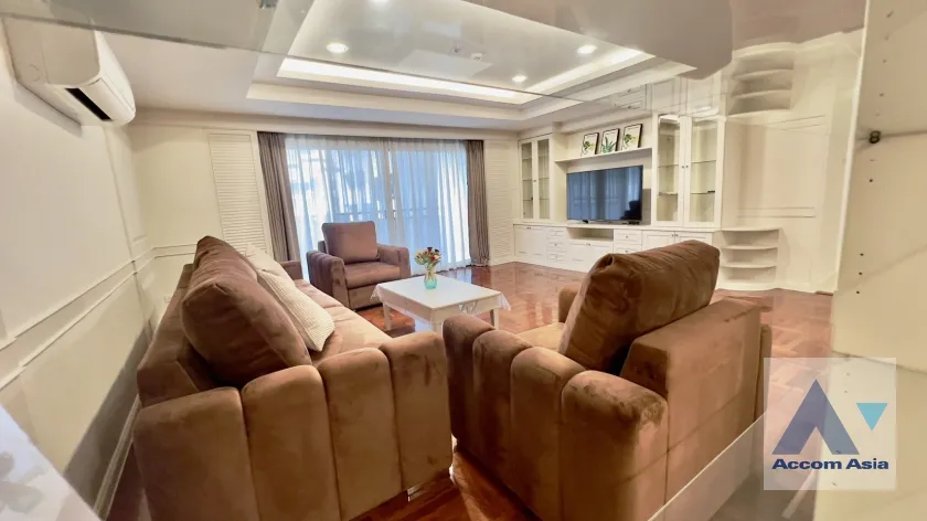 1  2 br Apartment For Rent in Sukhumvit ,Bangkok BTS Phrom Phong at Low-rise apartment, Walk 400m to BTS AA36897
