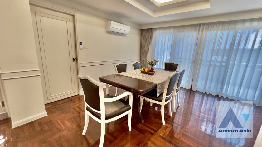 9  2 br Apartment For Rent in Sukhumvit ,Bangkok BTS Phrom Phong at Low-rise apartment, Walk 400m to BTS AA36897