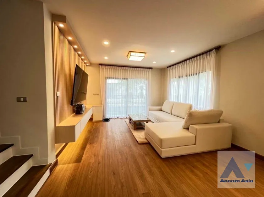  1  3 br House For Sale in Samutprakan ,Samutprakan ARL Ratchaprarop at Centro Onnut Suvarnabhumi AA36907